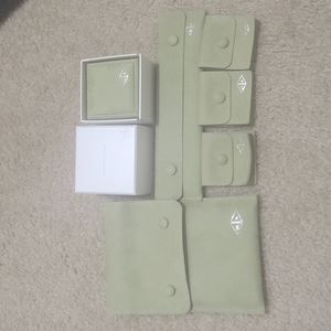 Original Van Cleef cases & bags